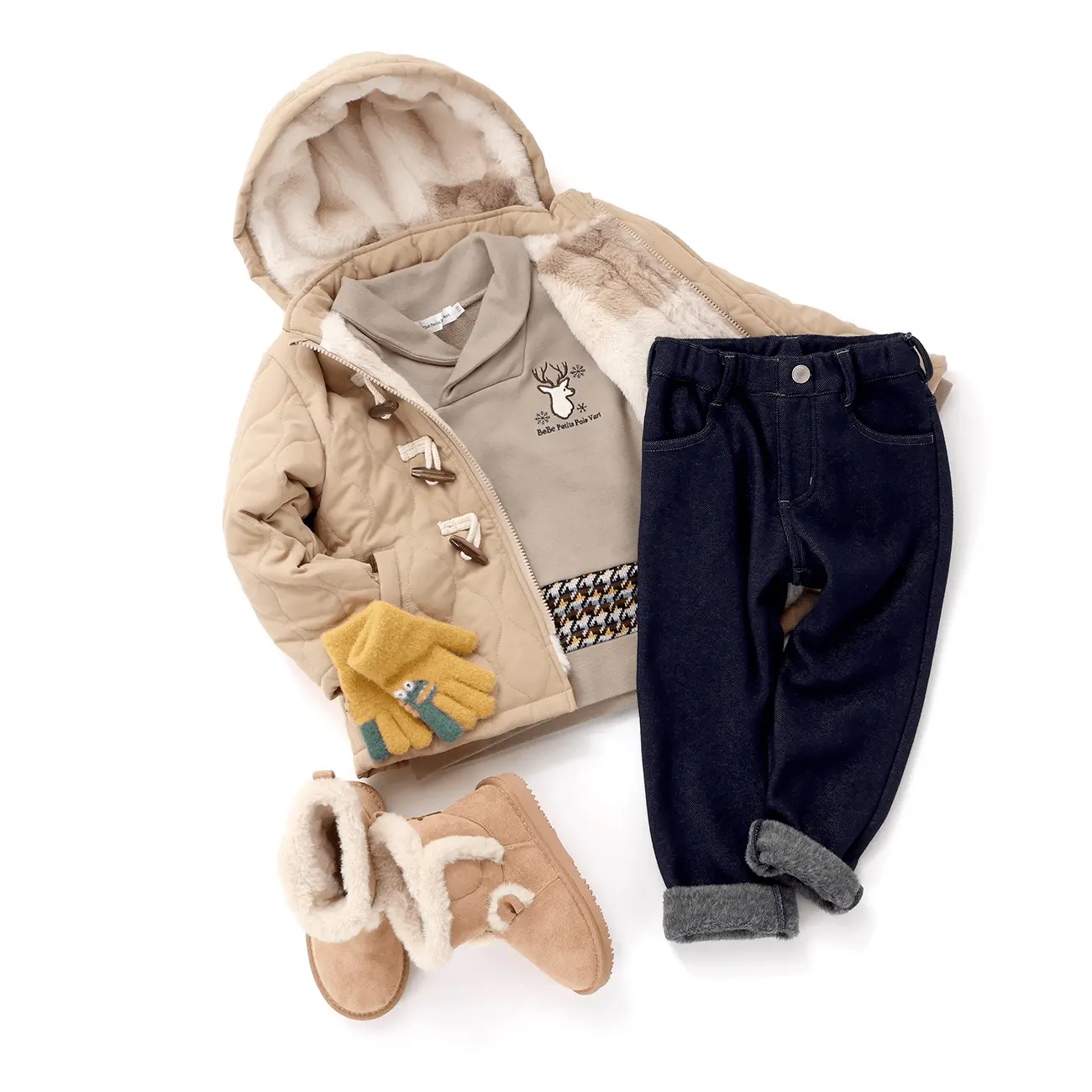 キルトのダッフルコートにあったかデニムのコーデ