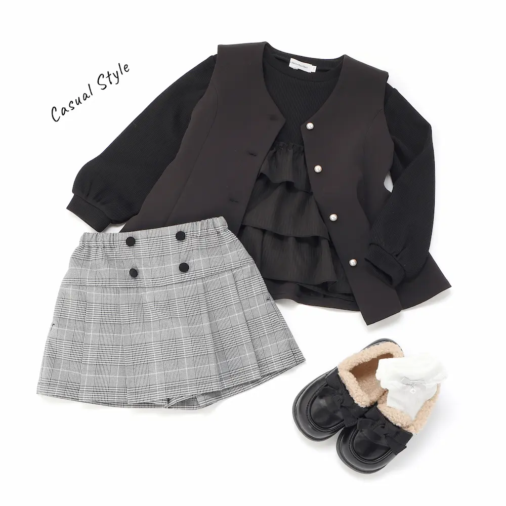 ベストとスカパンのコーデ