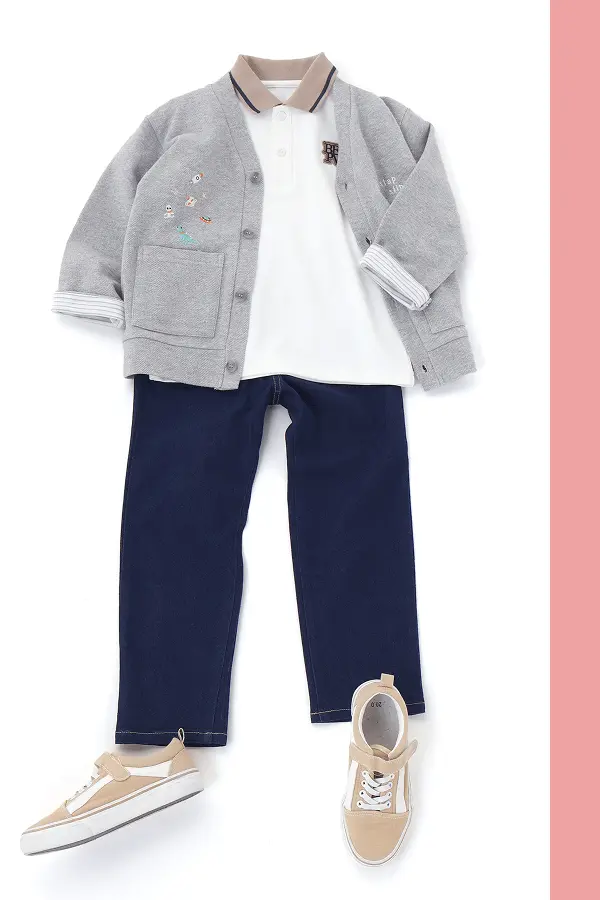 ミント×イエロー×パッチデニムの男の子コーディネート