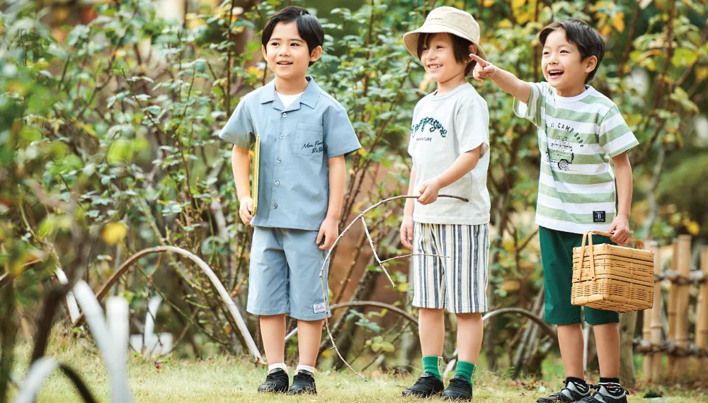 【モデル着用O】アクティブに動ける機能的なセットアップ。キャンプやアウトドアに最適