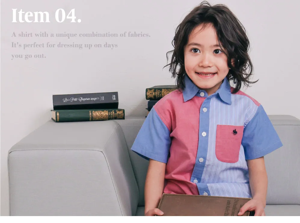 夏らしい素材感のポケット付き半袖シャツを羽織ったお出かけコーデ