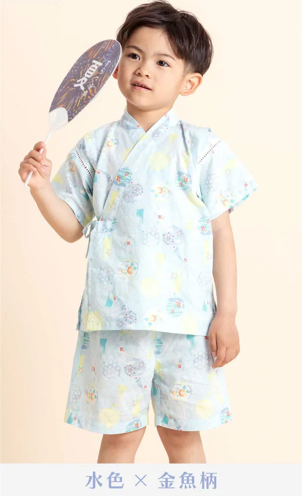 男の子用 金魚柄甚平の着用コーディネート3