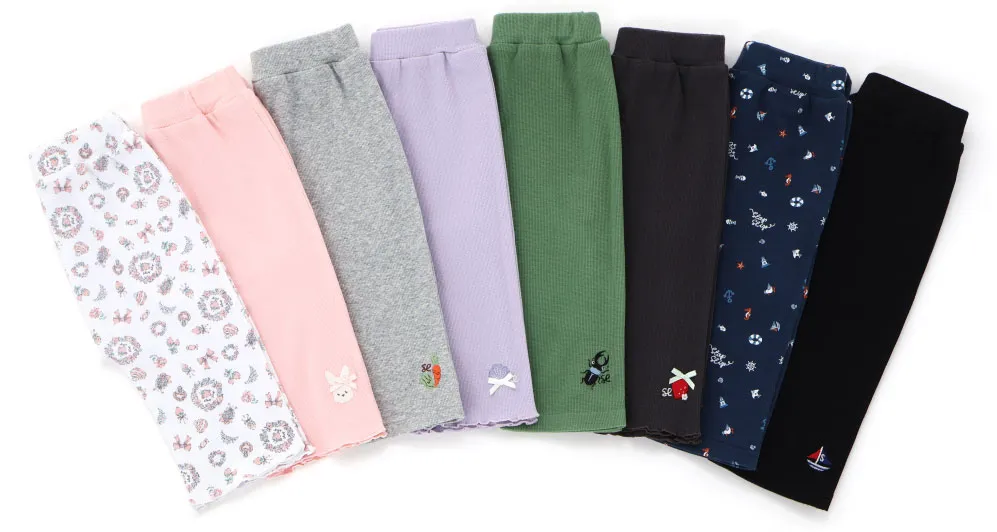 自分で履けるから自信がつく！前向きパンツの着用シーン
